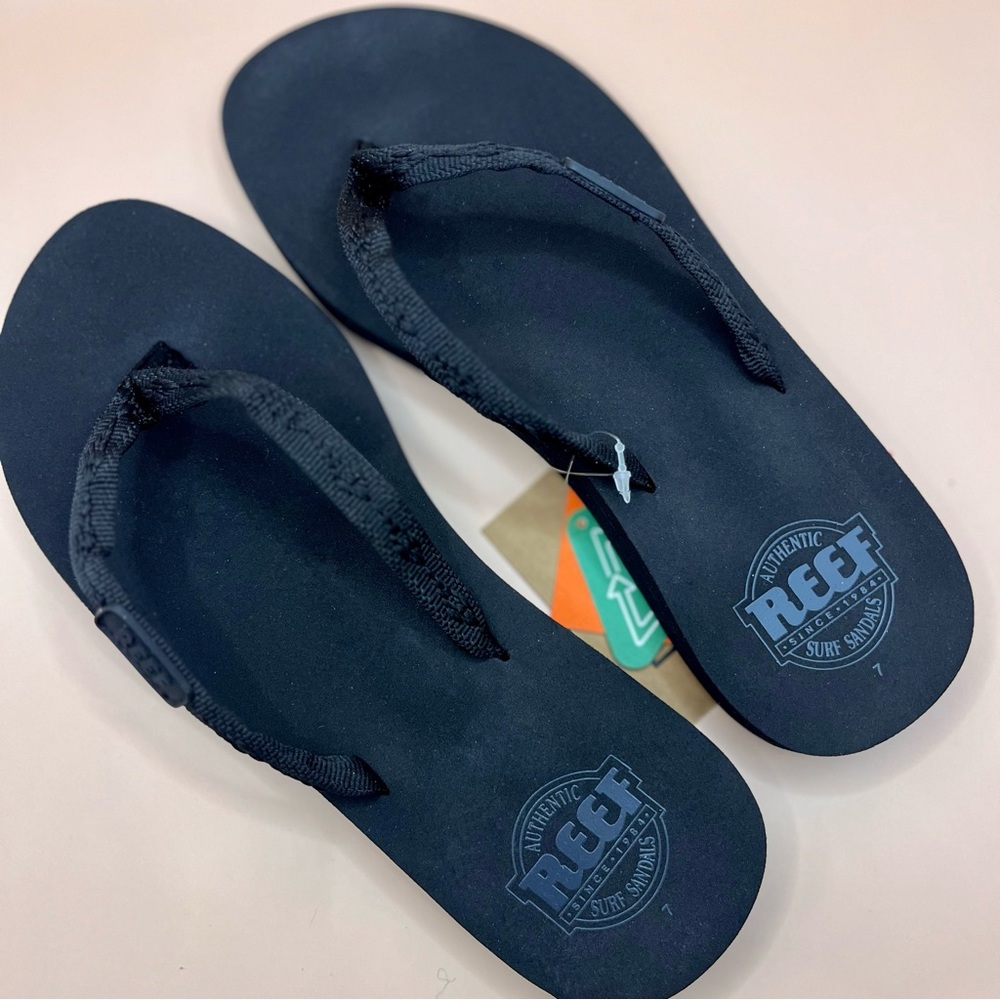 REEF “GINGER” BLACK FABRIC SURF FLIP FLOPS/ THONGS/ SANDALS WOMEN’S 7 *NWT*